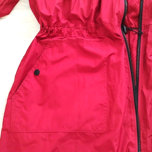 Avia Womens LIghtweight Burgundy Hooded Jacket Size 12-14 L - Picture 5 of 11